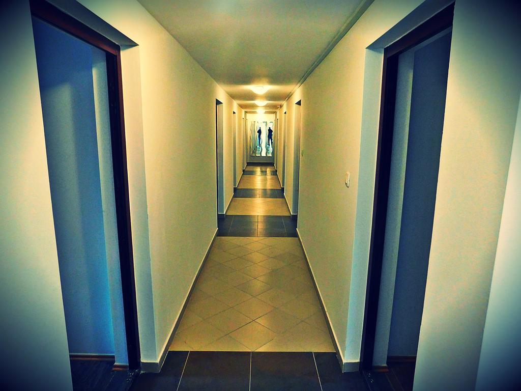 Integralni Hotel & Hostel Zagreb Exterior foto